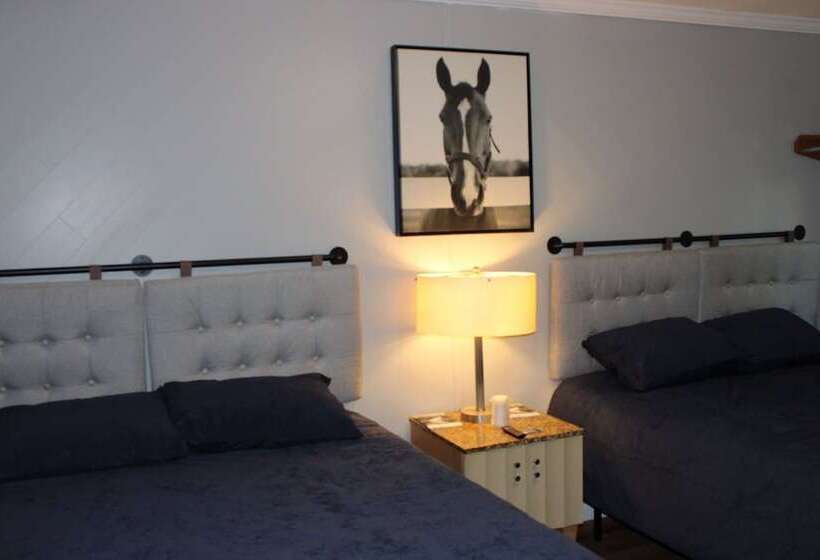 Wisconsin Aire Motel