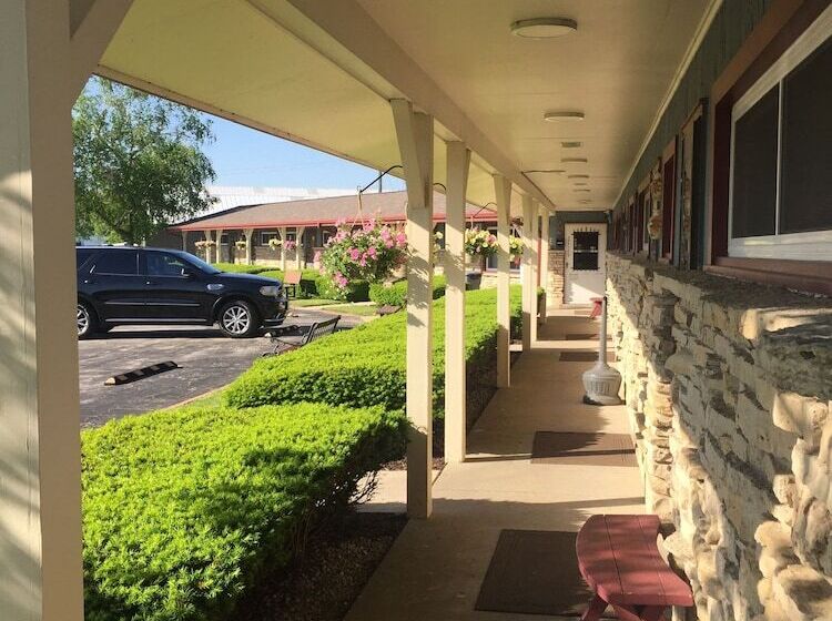Wisconsin Aire Motel