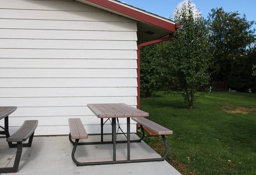 Wisconsin Aire Motel