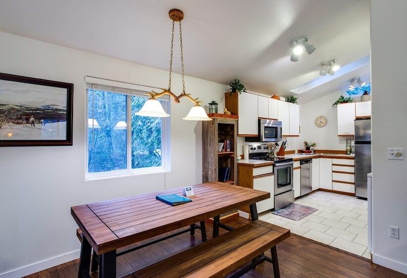 16gs   Hot Tub   Bbq   Pets Ok   Sleeps 2