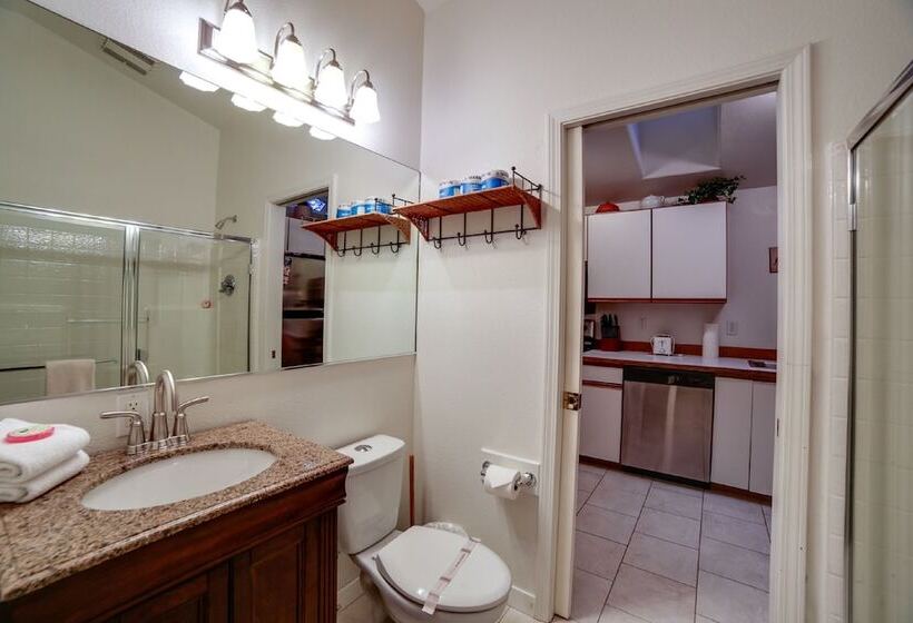 16gs   Hot Tub   Bbq   Pets Ok   Sleeps 2