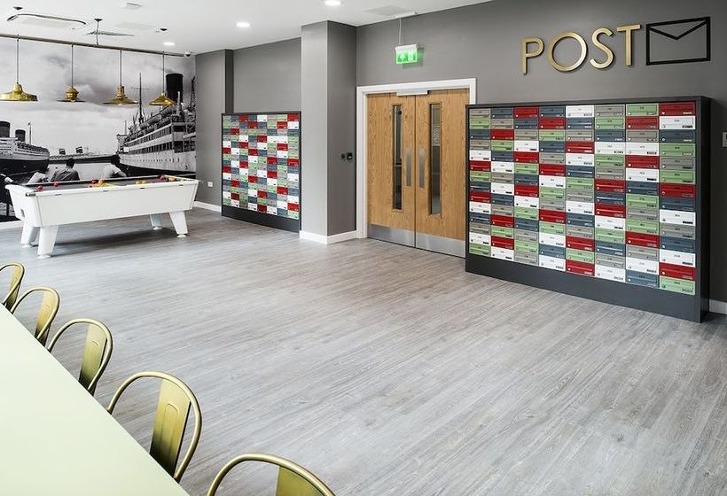 فندق صغير Austen House  Campus Accommodation