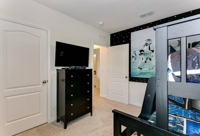 Exceptional 5 Bed 4,5 Ba Villa Gamerm