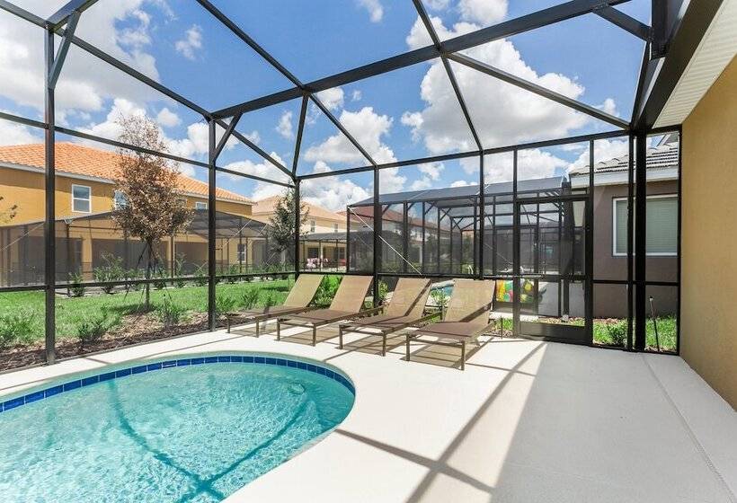 Exceptional 5 Bed 4,5 Ba Villa Gamerm