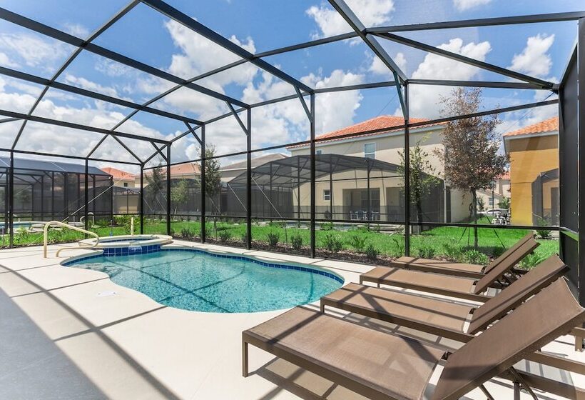 Exceptional 5 Bed 4,5 Ba Villa Gamerm