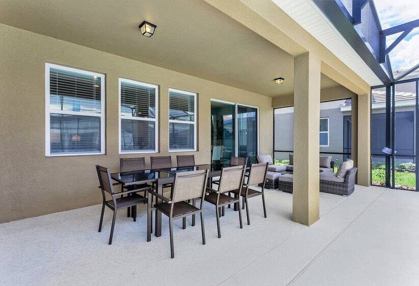 Exceptional 5 Bed 4,5 Ba Villa Gamerm