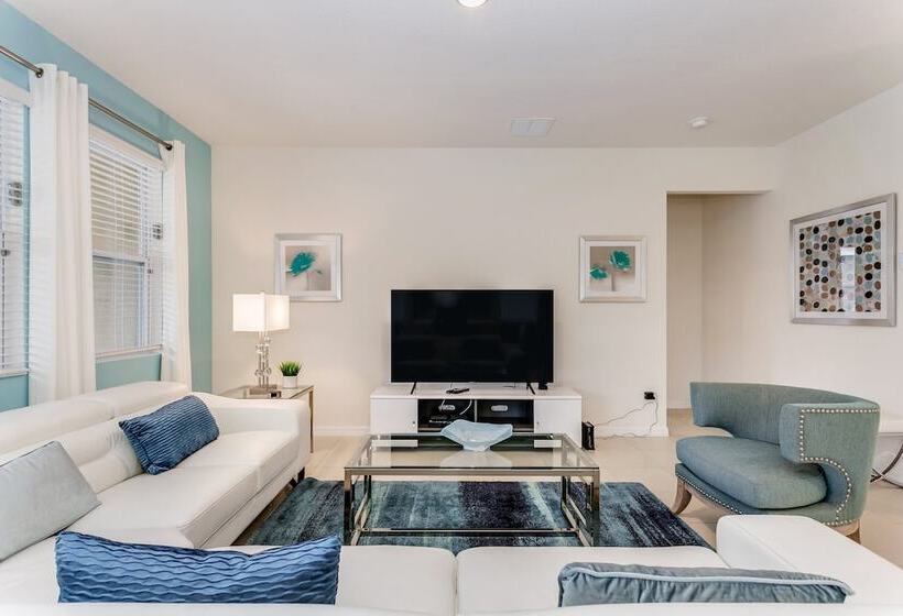 Exceptional 5 Bed 4,5 Ba Villa Gamerm