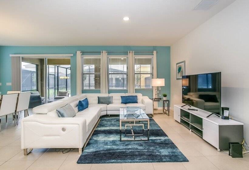 Exceptional 5 Bed 4,5 Ba Villa Gamerm