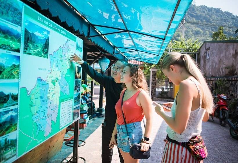 Ha Giang Moments Homestay Hostel