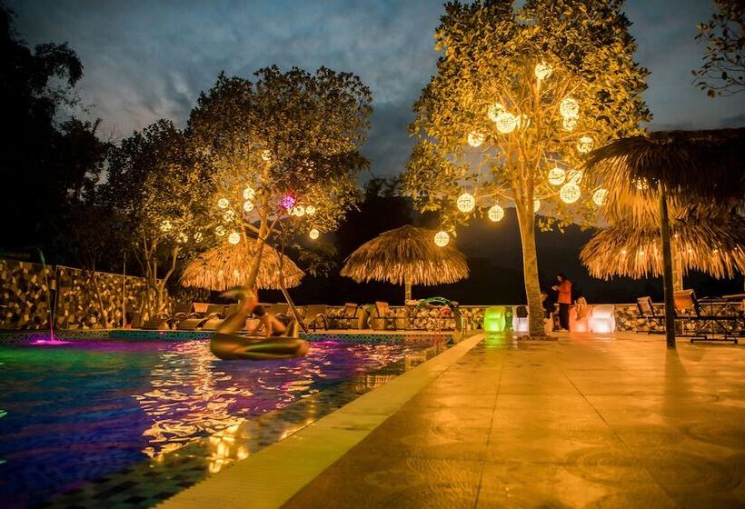 Ha Giang Moments Homestay Hostel