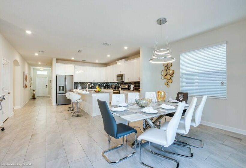 High End Champions Gate 6 Bdrm