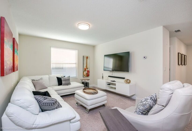 High End Champions Gate 6 Bdrm