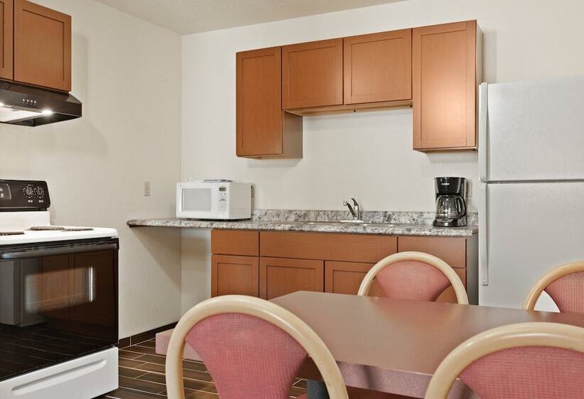 בית מלון כפרי Black Hills Luxury Suites