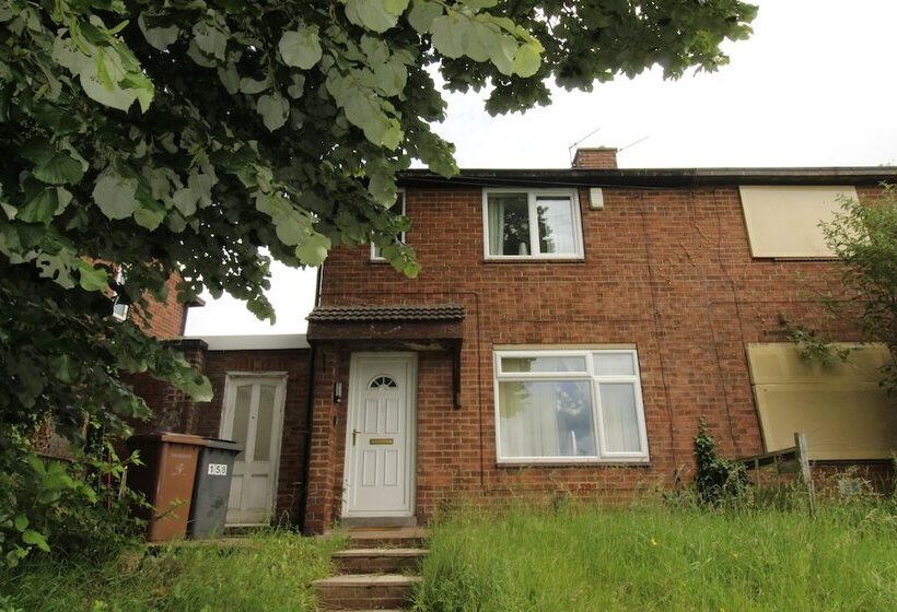 هتل Cowsley House