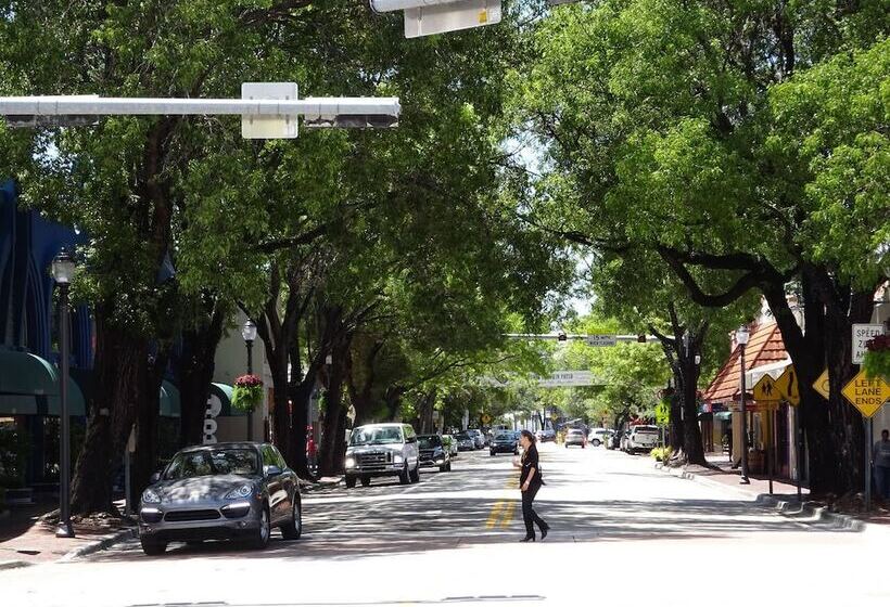 ホテル Ocean, Marina & City View Studio + Balcony #2