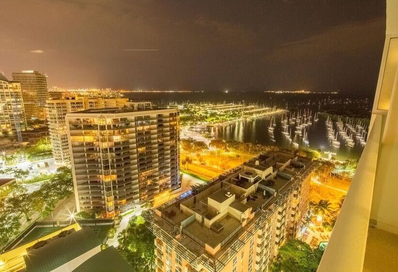 ホテル Ocean, Marina & City View Studio + Balcony #2