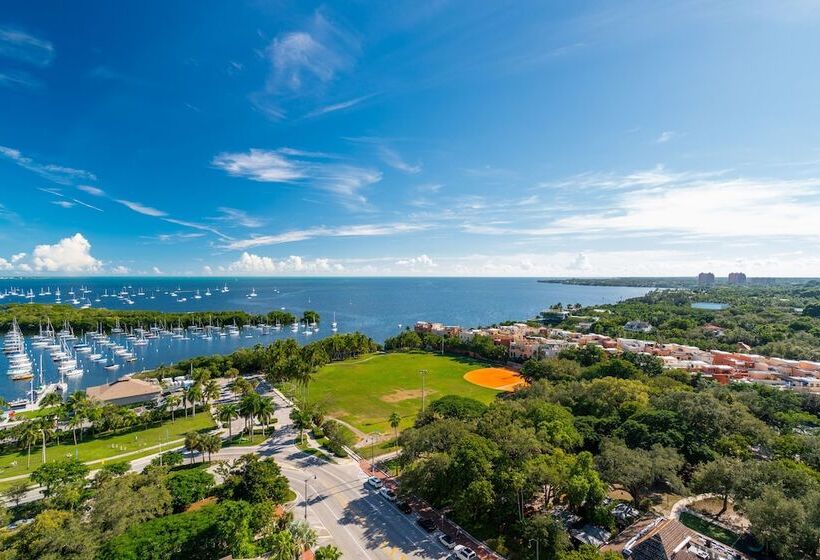 فندق Ocean Million Dollar View Studio + Balcony #3