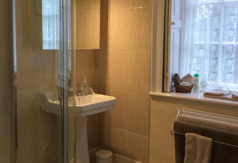 교외 호텔 Marshwood Farm B&b And Shepherds Hut