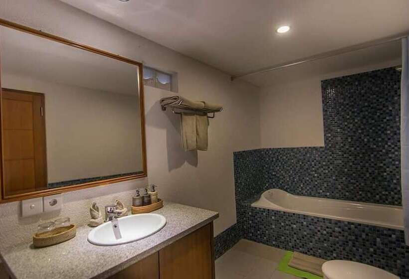 בית מלון כפרי Sisin Ubud View