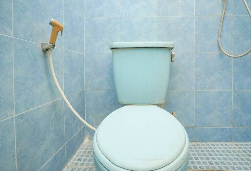 בית מלון כפרי Spot On 2090 Ratna Backpacker Syariah