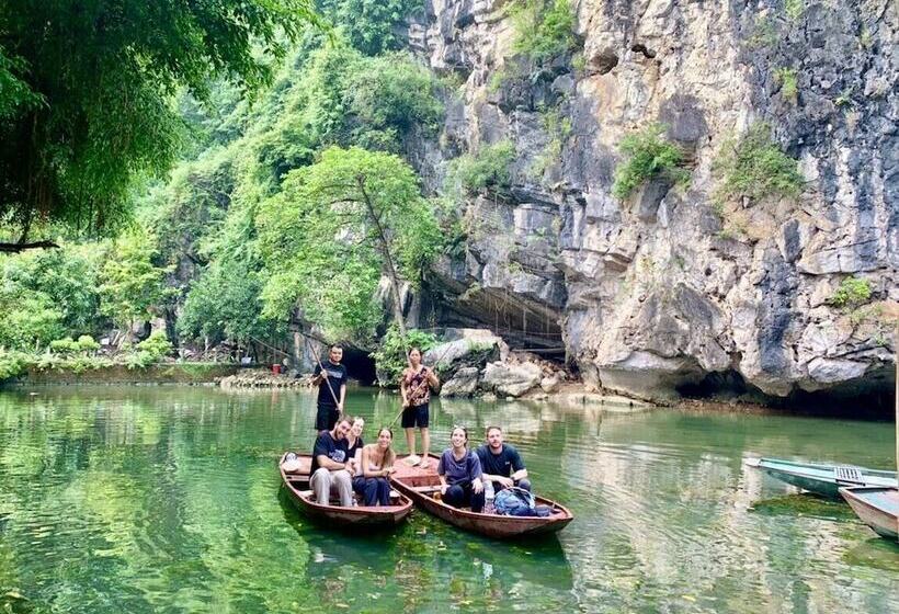 هتل Tam Coc Rocky Bungalow