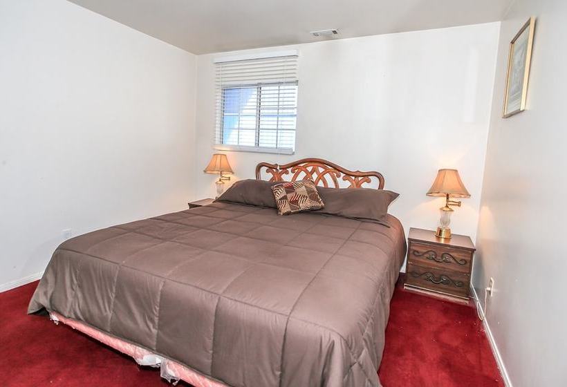 Mcwhinney Summit Cabin