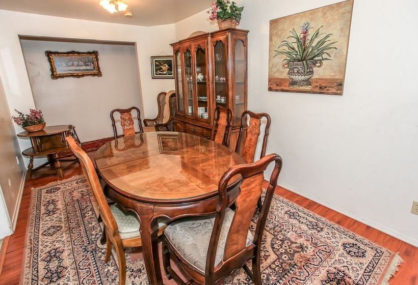 Mcwhinney Summit Cabin