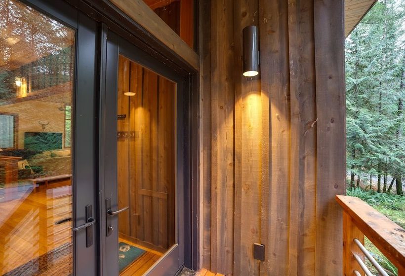 Mt. Baker Lodging Cabin 42 – Pets Ok, Wifi, Sleeps 4! By Mbl