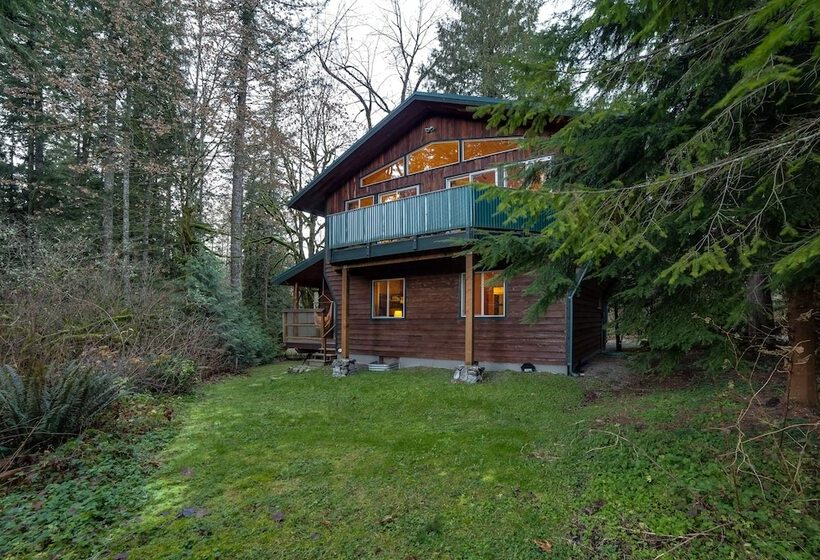Mt. Baker Lodging Cabin 54 – Mt View, Wifi, Sleeps 6! By Mbl