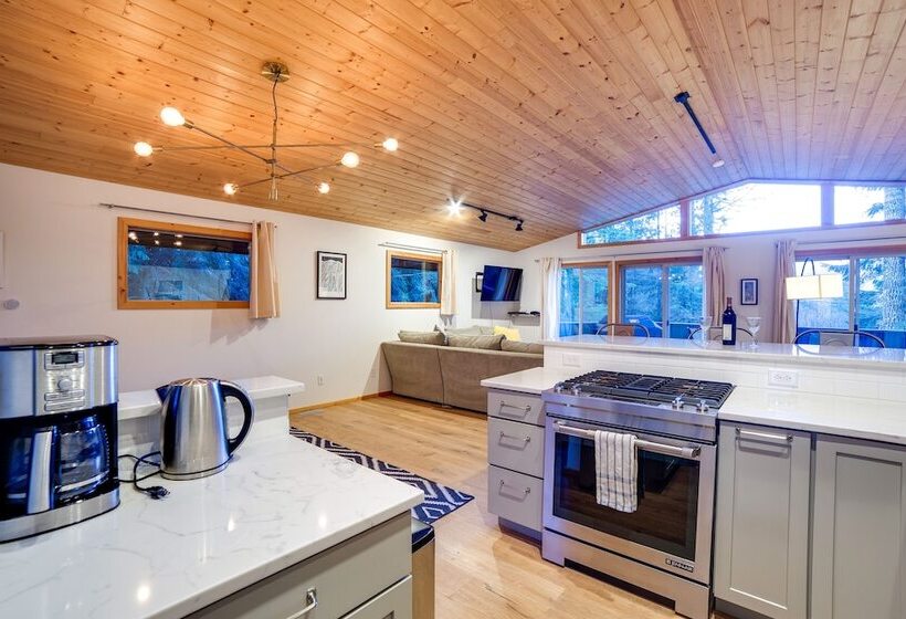 Mt. Baker Lodging Cabin 54 – Mt View, Wifi, Sleeps 6! By Mbl