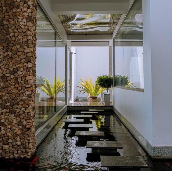 پانسیون Vivian Hotel Mui Ne