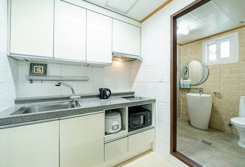 Samcheok Garden Pension