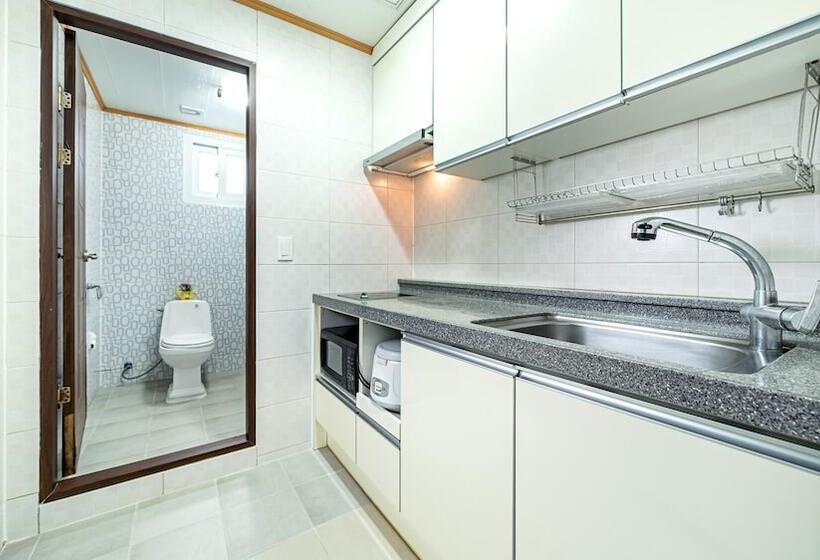 Samcheok Garden Pension