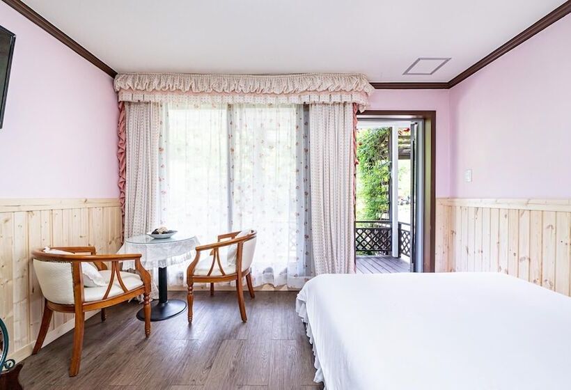 Samcheok Garden Pension