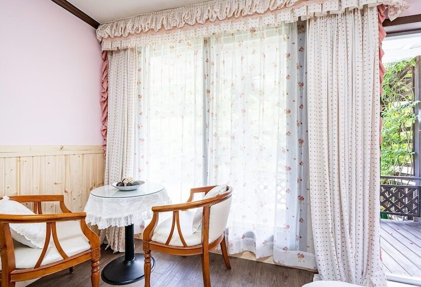 Samcheok Garden Pension