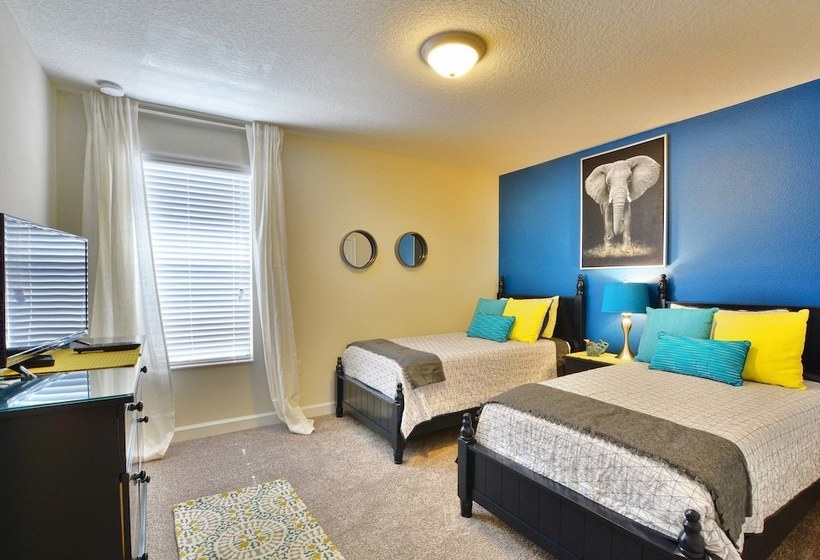 Solterra  6 Bedrooms House W/pool7032sr