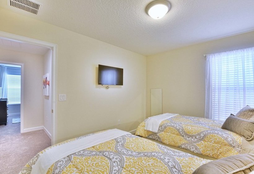 Solterra  6 Bedrooms House W/pool7032sr