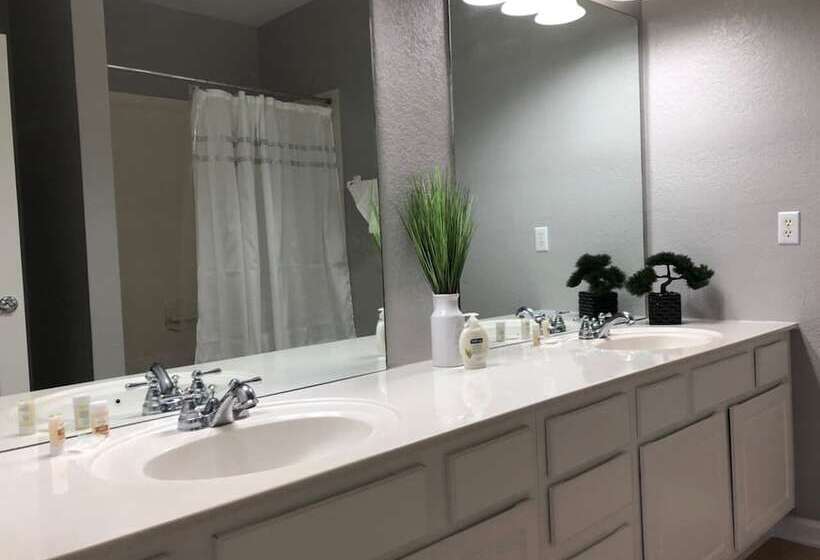 Tideview 20 · Walk To Convention! Near Universal & Disney