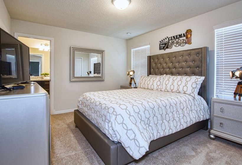 Windsor At Westside8 Bedrooms House W/pool3719ww