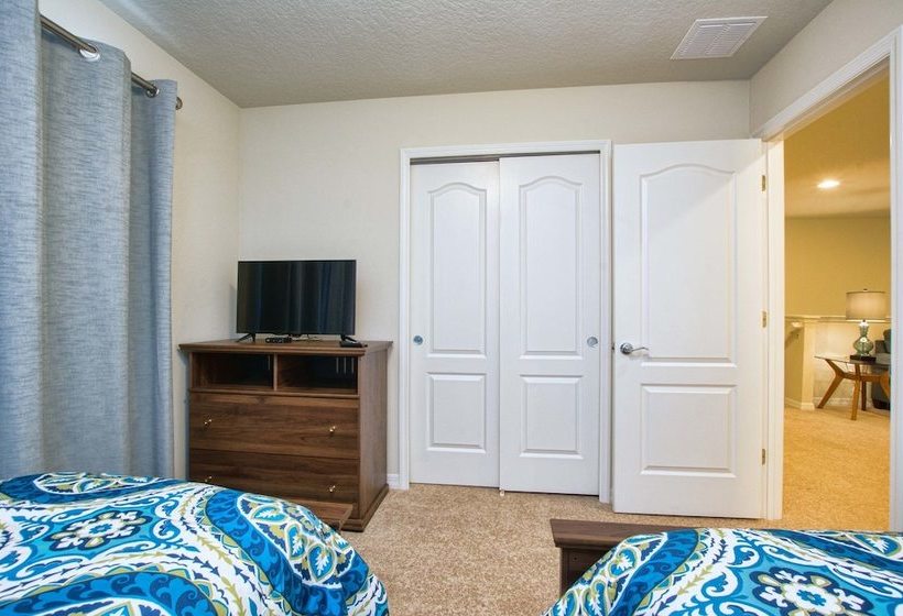 Windsor5 Bed Townhouse W/splashpool3804ww