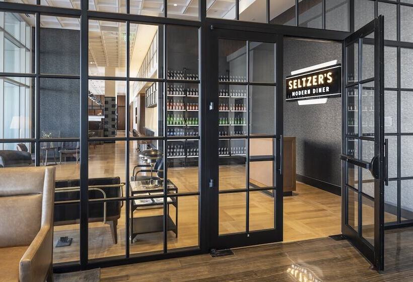 فندق Omni Oklahoma City