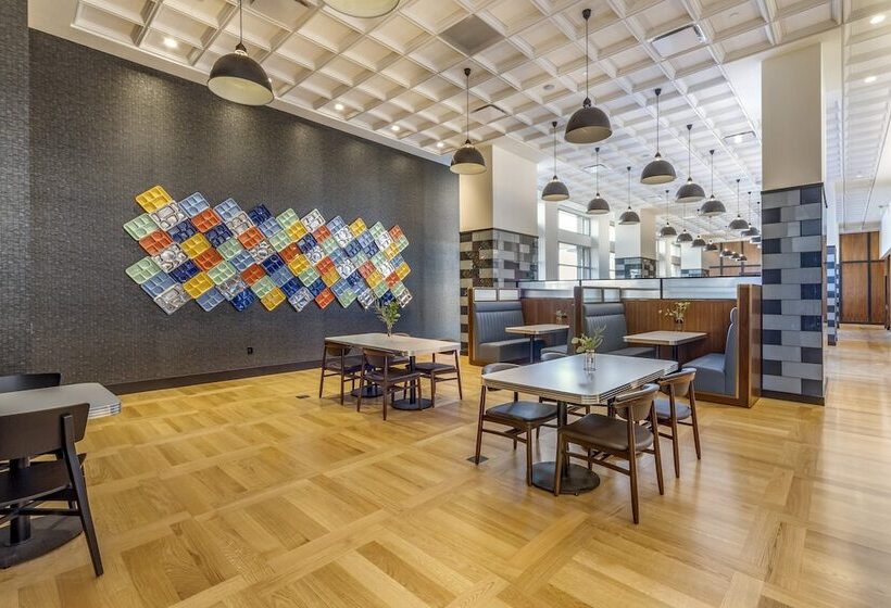 فندق Omni Oklahoma City