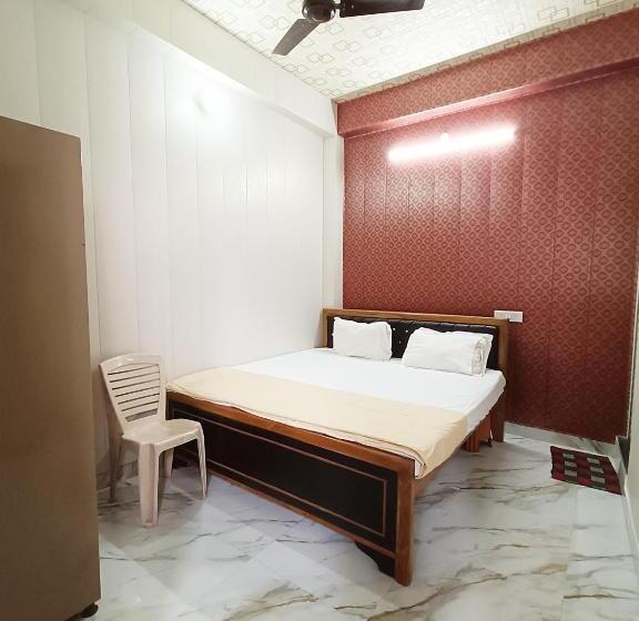 هتل Saraswati Palace