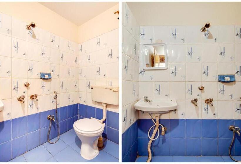 Отель Spot On Sgs Residency