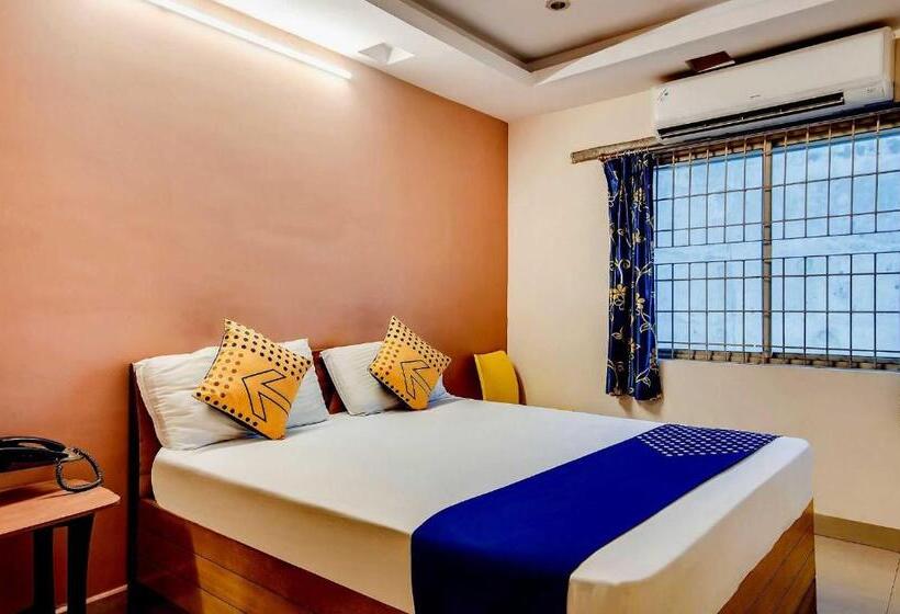 Отель Spot On Sgs Residency