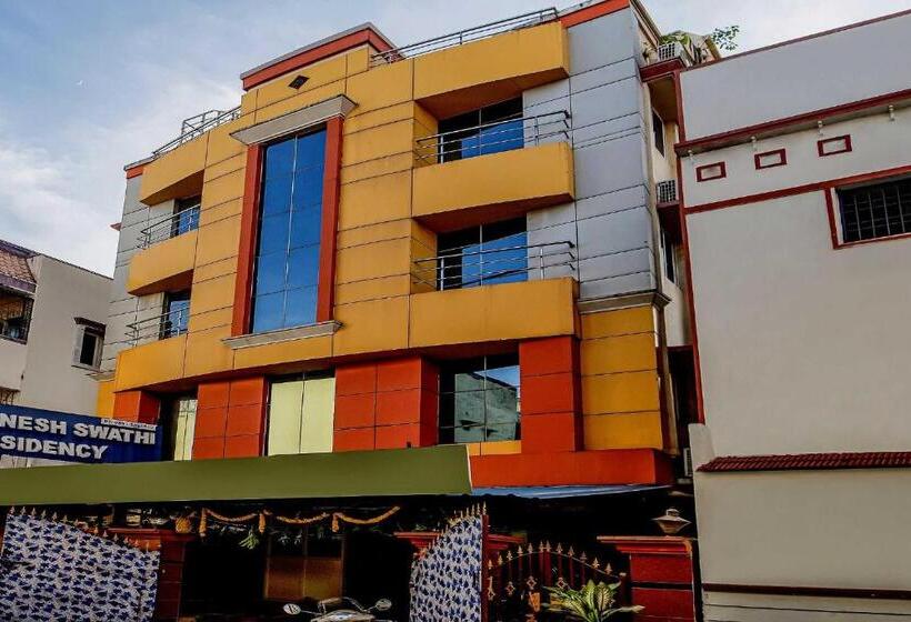 Отель Spot On Sgs Residency