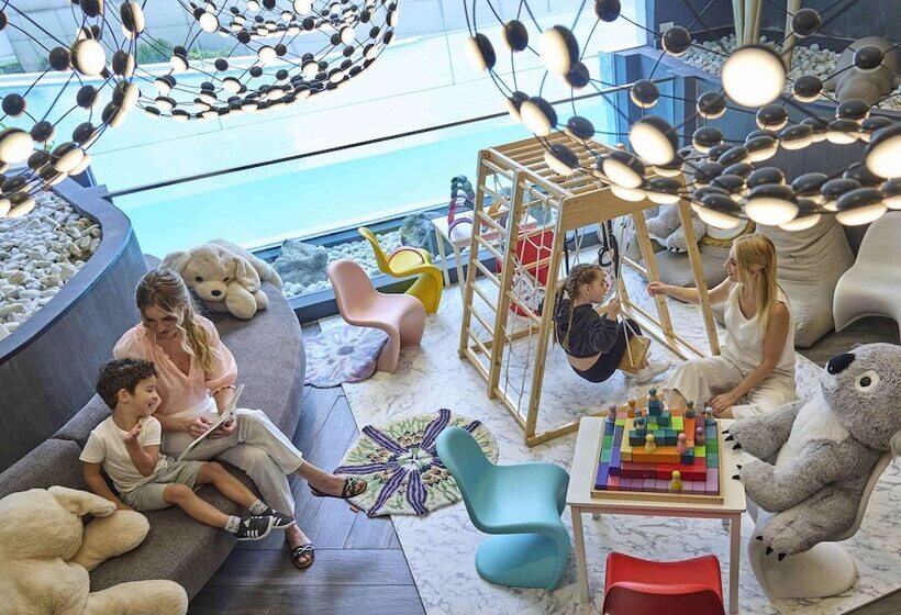 Novotel Suites Manila At Acqua