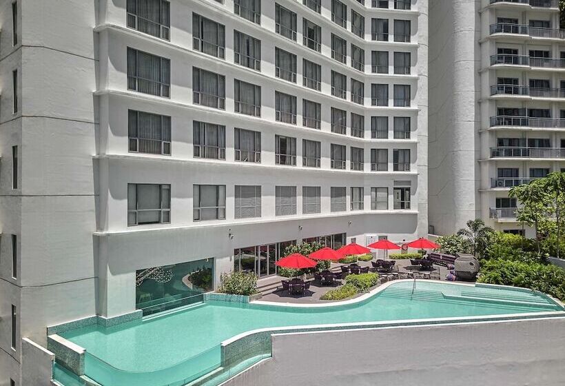 Novotel Suites Manila At Acqua