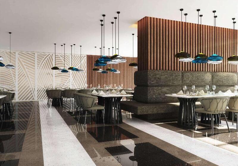 Novotel Suites Manila At Acqua