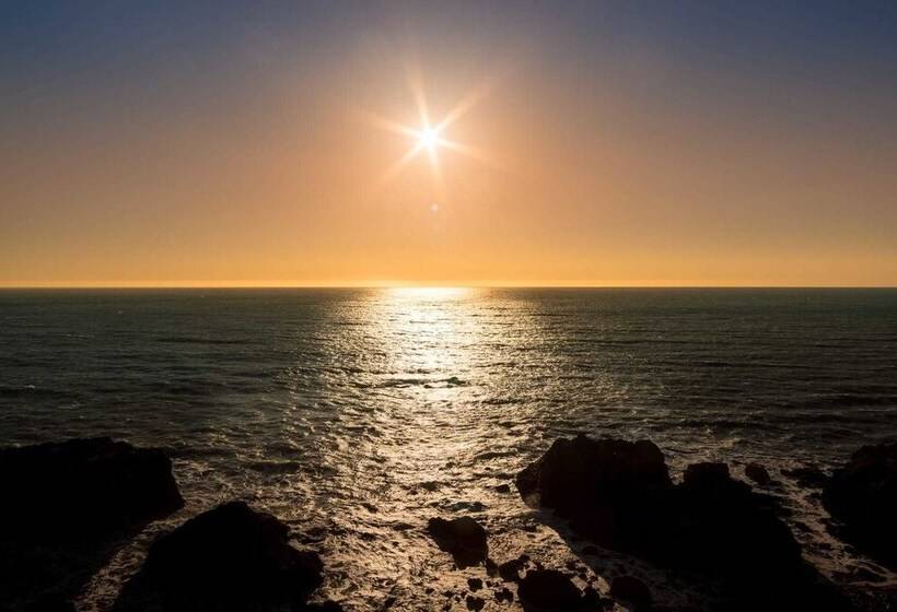 הוסטל Inn Of The Lost Coast